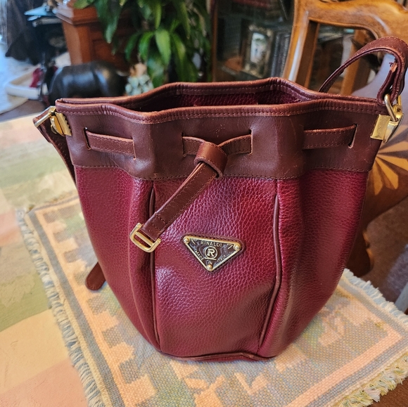 RINALDI Handbags - RINALDI (MADE IN ITALY) MAROON BUCKET BAG,,,VINTAGE